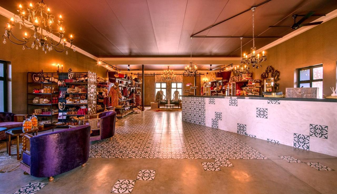 Etosha King Nehale Villa Omuthiya Exterior photo